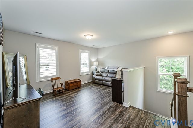 8425 Sparks Ter, Quinton, VA 23141