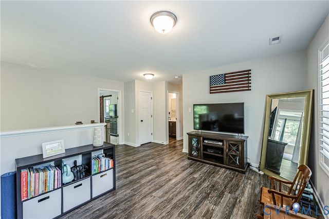 8425 Sparks Ter, Quinton, VA 23141