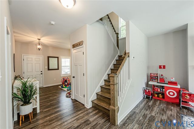 8425 Sparks Ter, Quinton, VA 23141