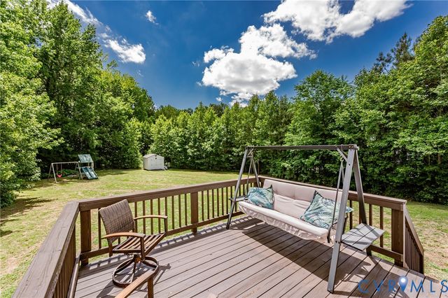 8425 Sparks Ter, Quinton, VA 23141