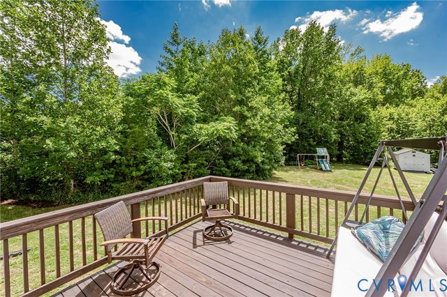 8425 Sparks Ter, Quinton, VA 23141