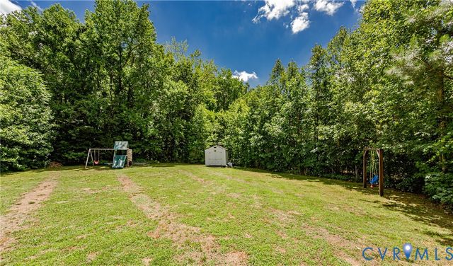 8425 Sparks Ter, Quinton, VA 23141