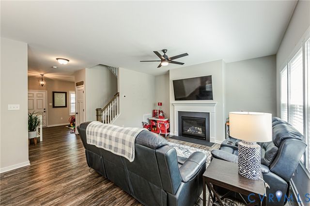 8425 Sparks Ter, Quinton, VA 23141