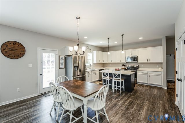8425 Sparks Ter, Quinton, VA 23141