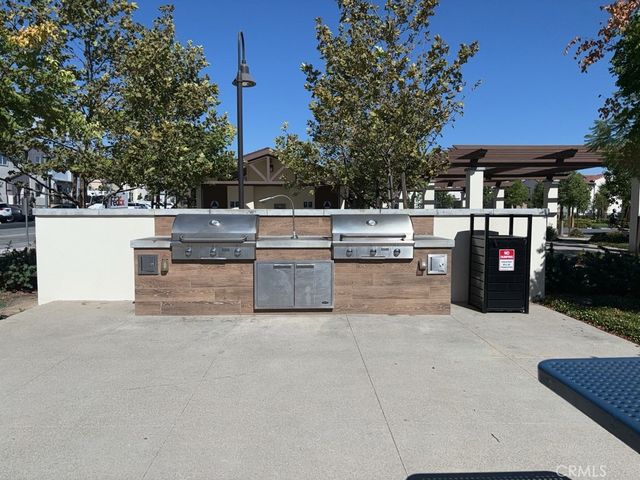 15992 Jaime Lane 8, Fontana, CA 92336