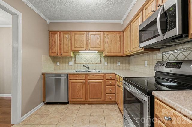 1051 Churchill Downs Court B, Charlotte, NC 28211