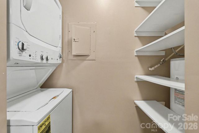 1051 Churchill Downs Court B, Charlotte, NC 28211