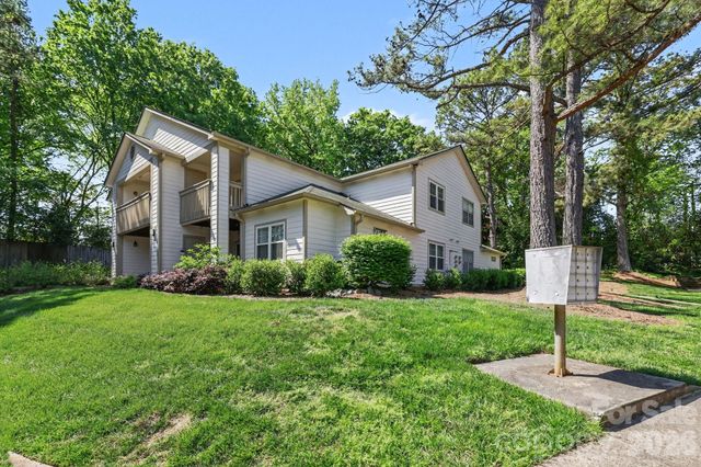 1051 Churchill Downs Court B, Charlotte, NC 28211