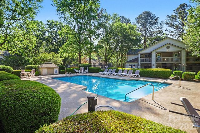 1051 Churchill Downs Court B, Charlotte, NC 28211