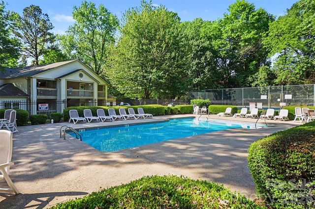 1051 Churchill Downs Court B, Charlotte, NC 28211