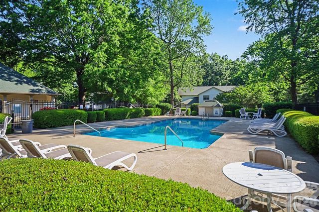 1051 Churchill Downs Court B, Charlotte, NC 28211