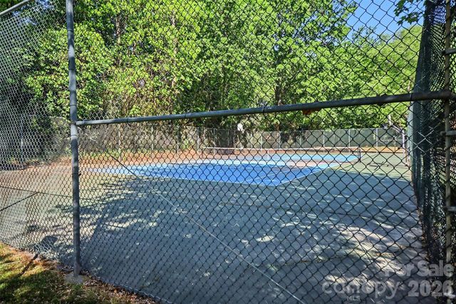 1051 Churchill Downs Court B, Charlotte, NC 28211