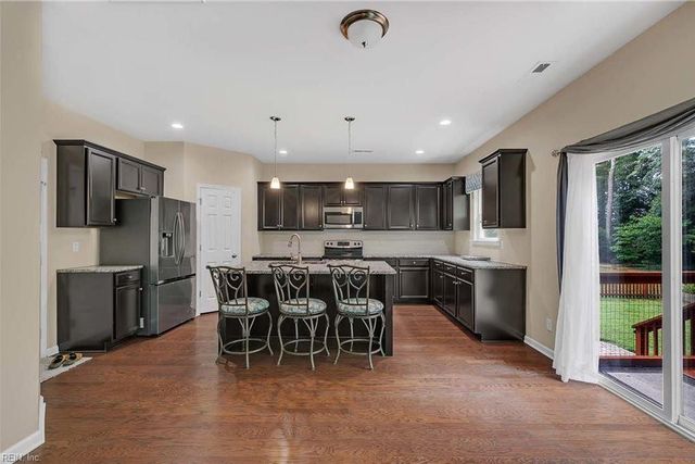 8236 Hawthorn DR, Hayes, VA 23072