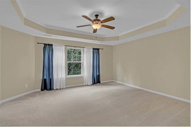8236 Hawthorn DR, Hayes, VA 23072