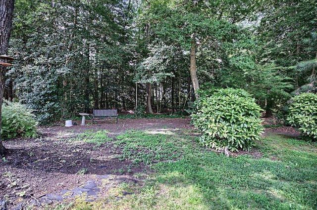 8236 Hawthorn DR, Hayes, VA 23072