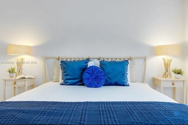 7326 Collins Ave 201, Miami Beach, FL 33141