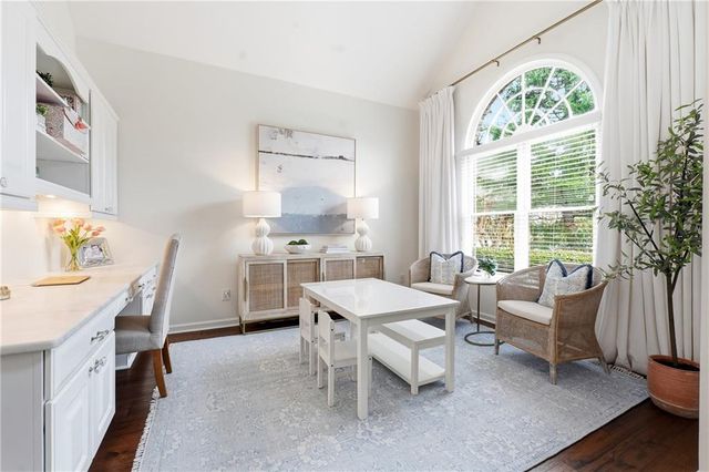 4474 Woodford NE Pass, Roswell, GA 30075