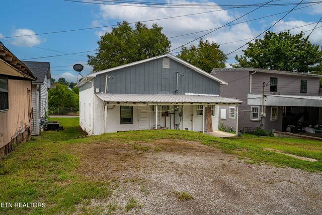 823 Siluria St, Harriman, TN 37748