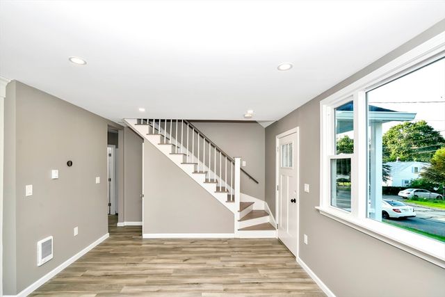 159 Stoughton St, Stoughton, MA 02072