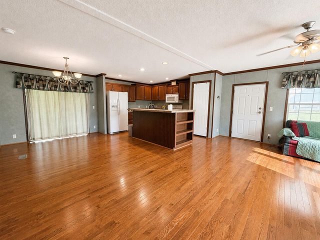 101 Arnold Heights, Carlisle, KY 40311