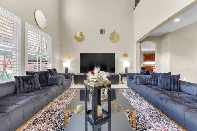 1317 Mill Way, Stockton, CA 95209