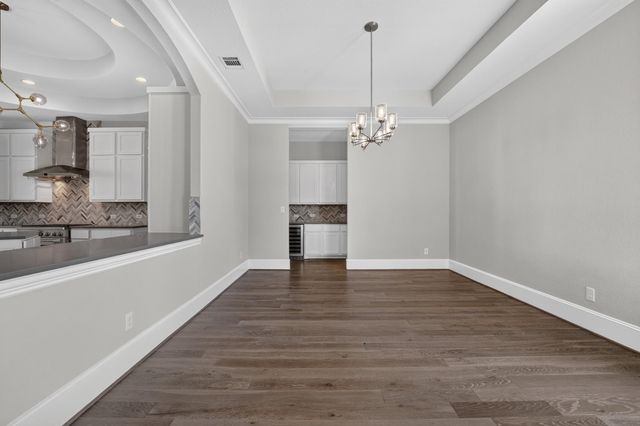308 Lodestone LN, Austin, TX 78738