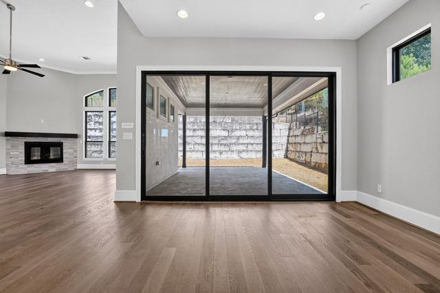 308 Lodestone LN, Austin, TX 78738