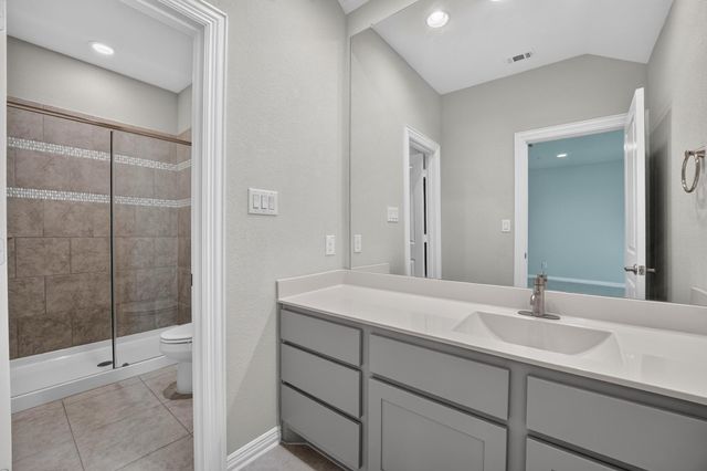 308 Lodestone LN, Austin, TX 78738