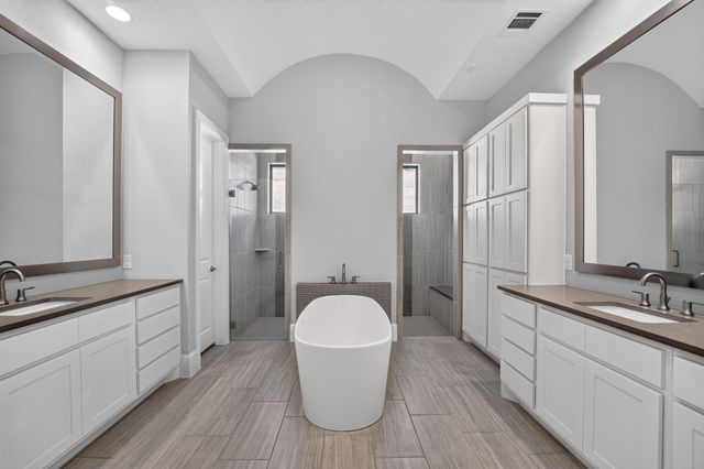 308 Lodestone LN, Austin, TX 78738