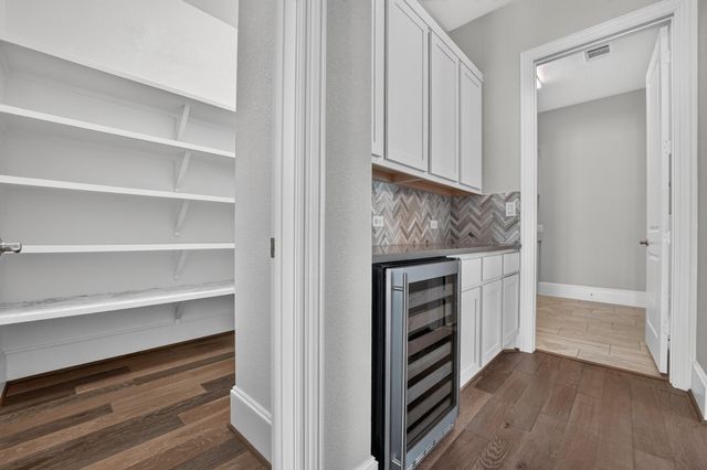 308 Lodestone LN, Austin, TX 78738