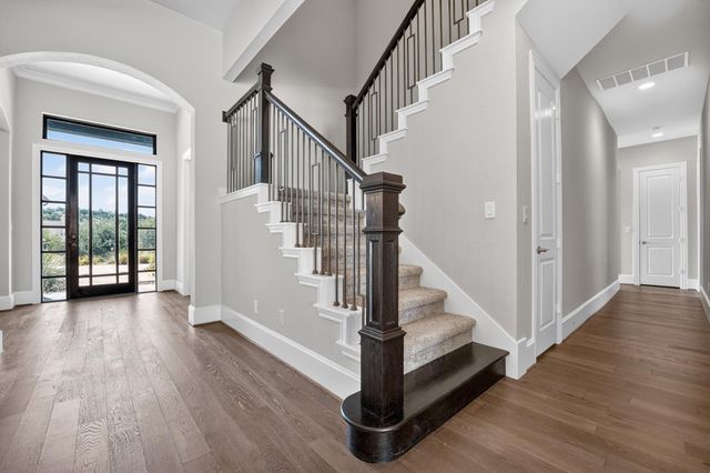 308 Lodestone LN, Austin, TX 78738