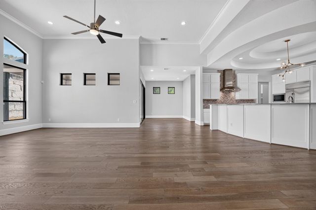 308 Lodestone LN, Austin, TX 78738