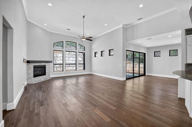 308 Lodestone LN, Austin, TX 78738