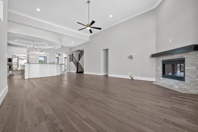 308 Lodestone LN, Austin, TX 78738
