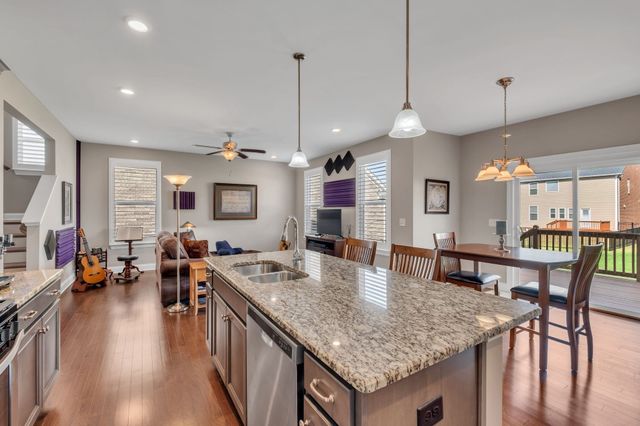 5025 Winslow Dr, Mount Juliet, TN 37122