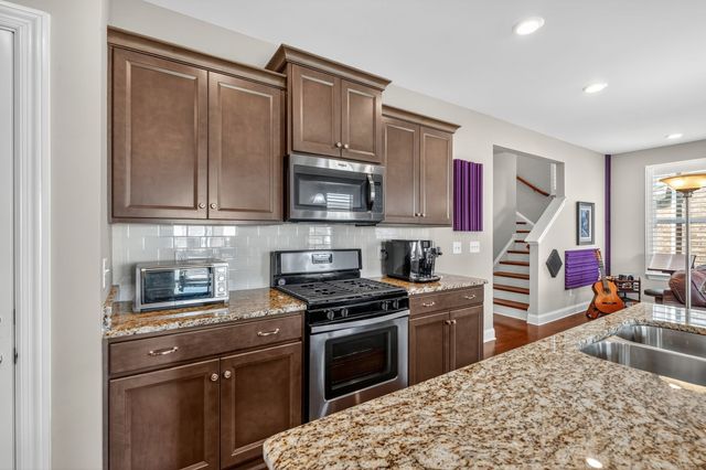 5025 Winslow Dr, Mount Juliet, TN 37122