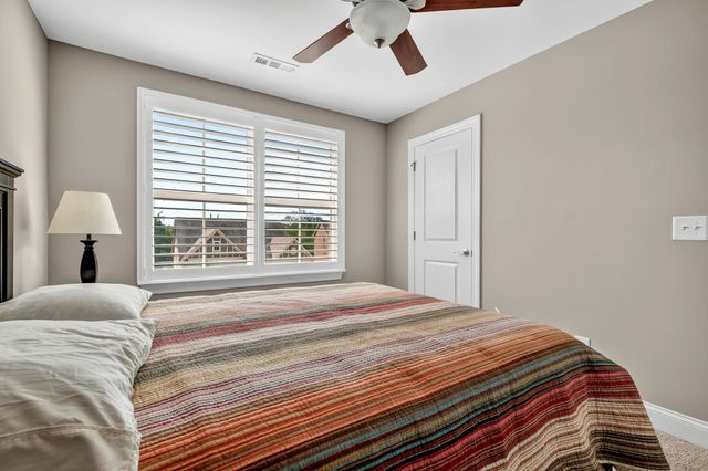 5025 Winslow Dr, Mount Juliet, TN 37122