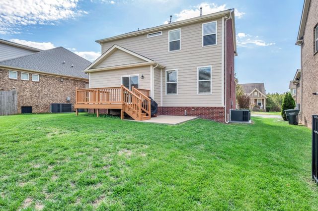 5025 Winslow Dr, Mount Juliet, TN 37122