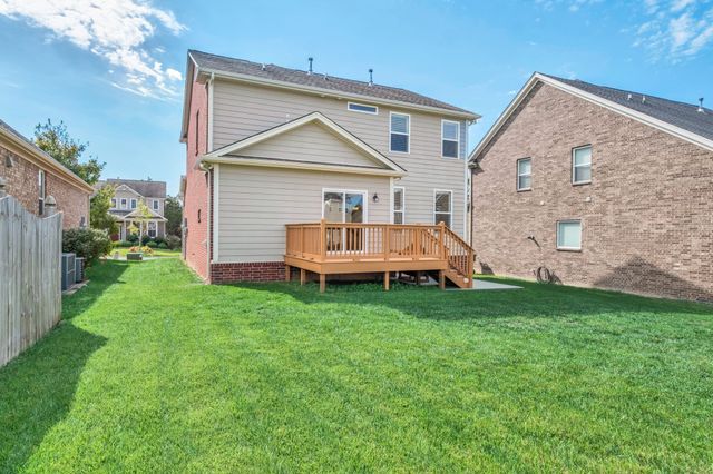 5025 Winslow Dr, Mount Juliet, TN 37122