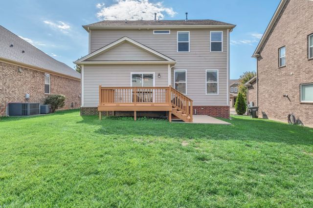 5025 Winslow Dr, Mount Juliet, TN 37122