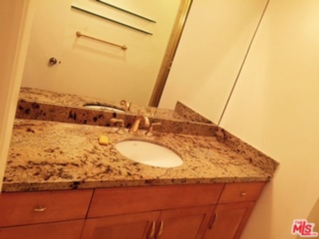 137 S PALM Drive 504, Beverly Hills, CA 90212