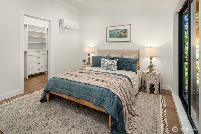 12414 NE 72nd Street, Kirkland, WA 98033