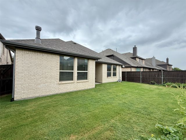 2104 Hubbard Park Lane, Prosper, TX 75078