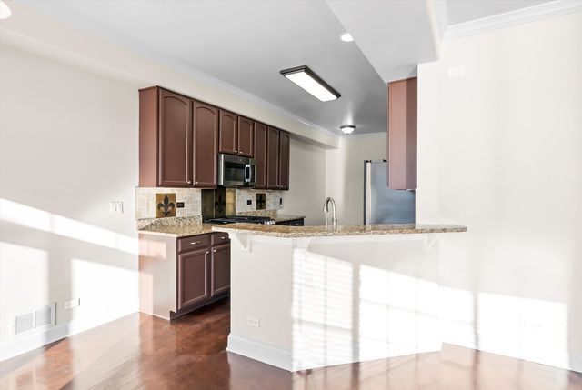 1265 Tamarack Drive, Bartlett, IL 60103