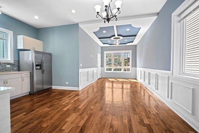 607 N Central Avenue 1, Chicago, IL 60644