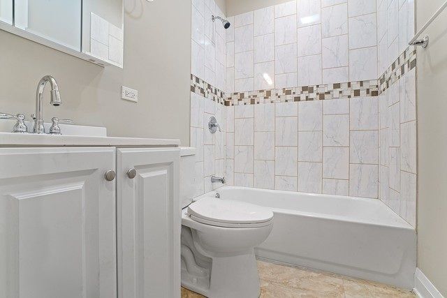 607 N Central Avenue 1, Chicago, IL 60644