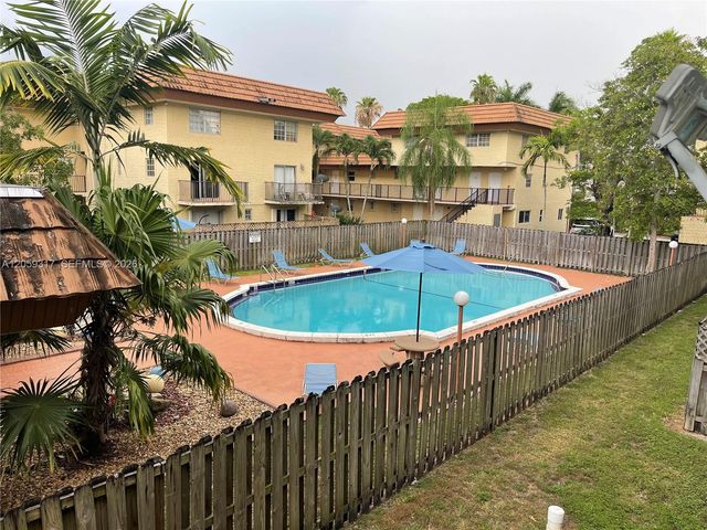 8600 SW 109th Avenue 4220, Miami, FL 33173
