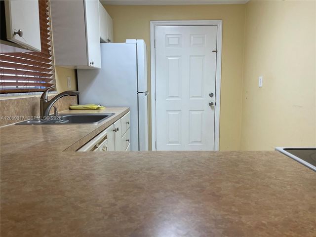 8600 SW 109th Avenue 4220, Miami, FL 33173