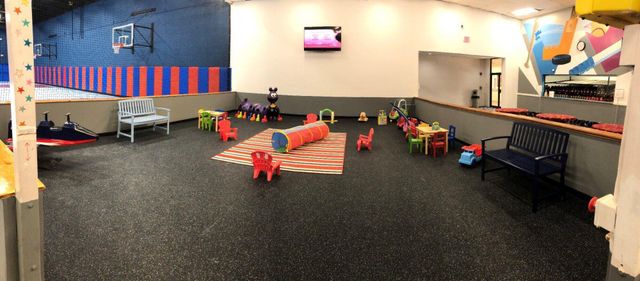 193 Lakeview Drive 205, Weston, FL 33326