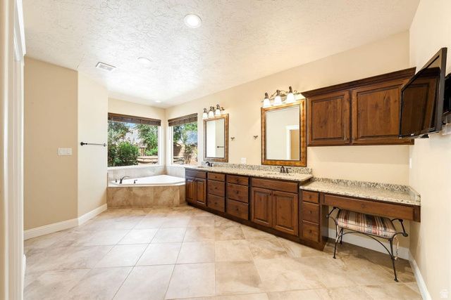997 E 4430 S, Washington, UT 84780